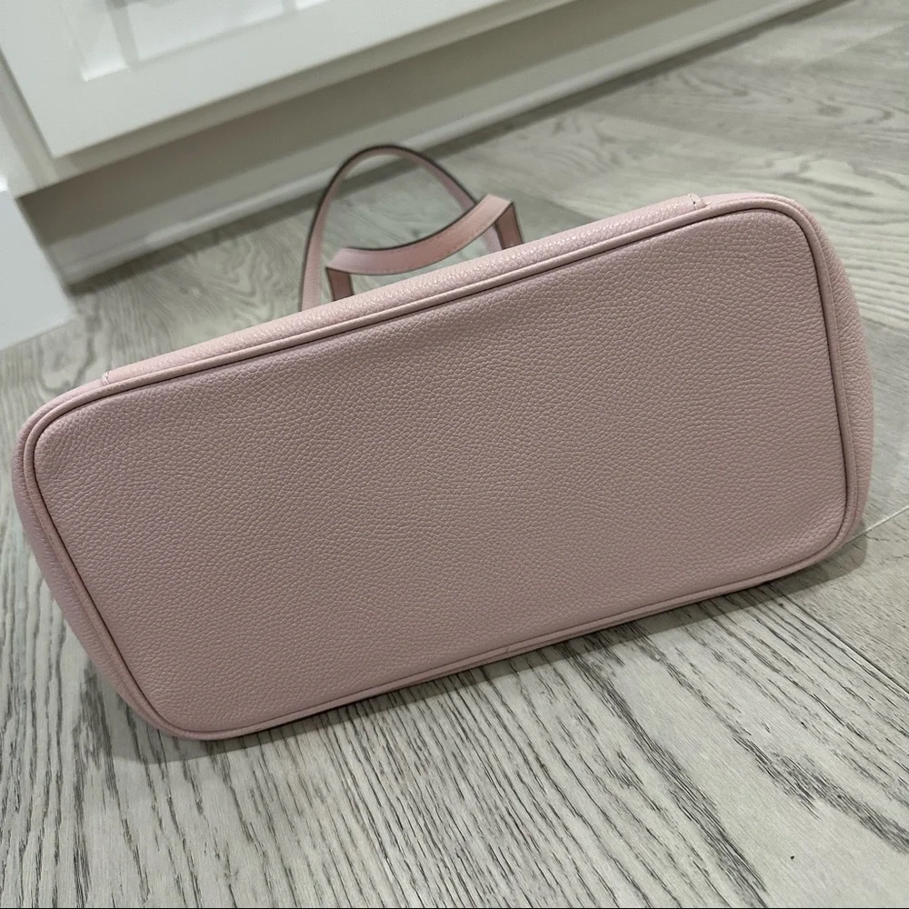 MICHAEL KORS | Large Tote Bag, Tulip, NWT - Picture 7 of 10